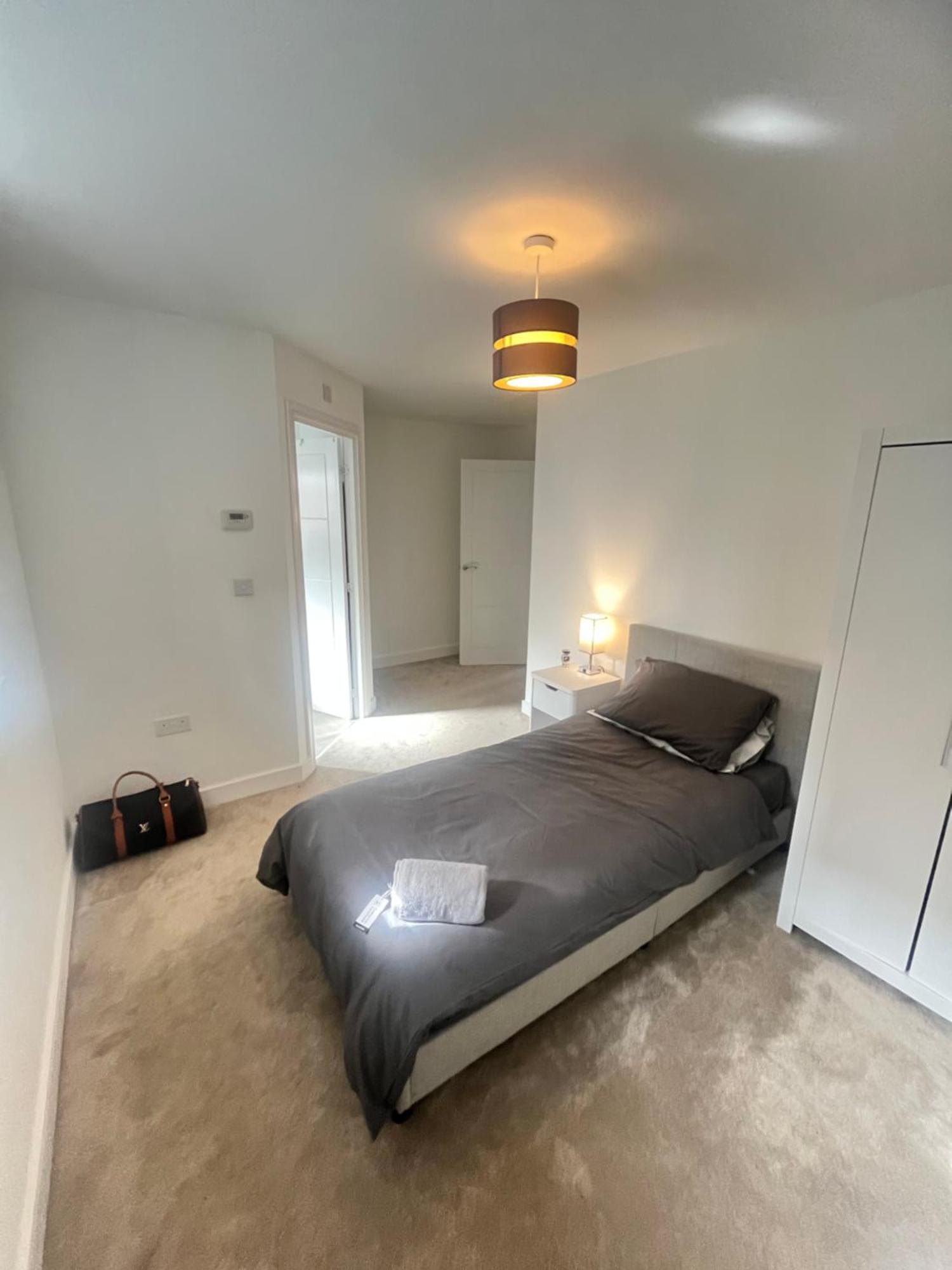 The Wokingham Retreat * Hurst
